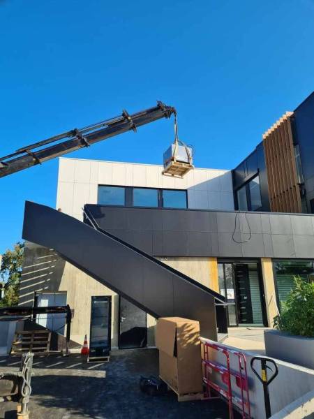 AZ Solutions, votre expert manutention et transport à Vaulx-en-Velin